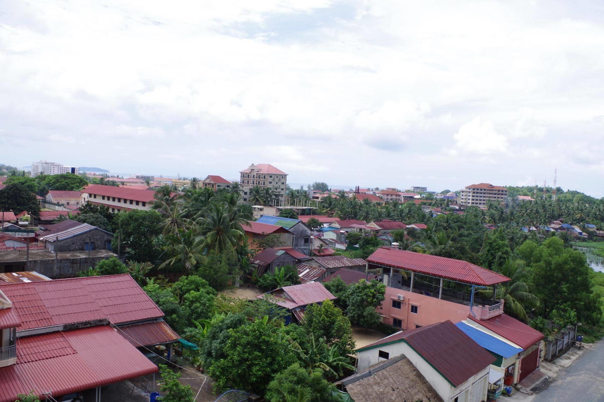 Golden Star Inn Sihanoukville Exterior foto